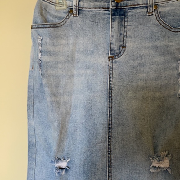 COPY - Evy’s Tree Light Distressed Wash The Denim Skirt - Picture 3 of 5